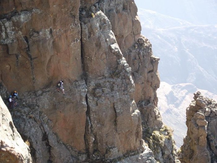 Pitch 4, Angus-Leppan, Sentinel