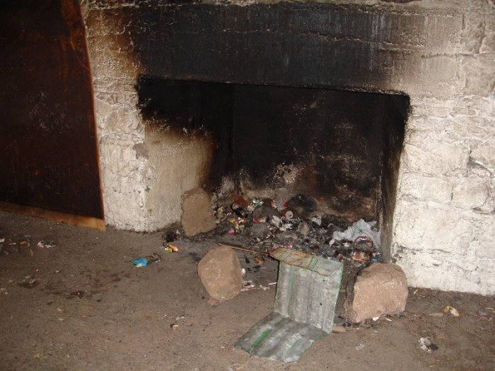 Litter at Amphitheatre Hut